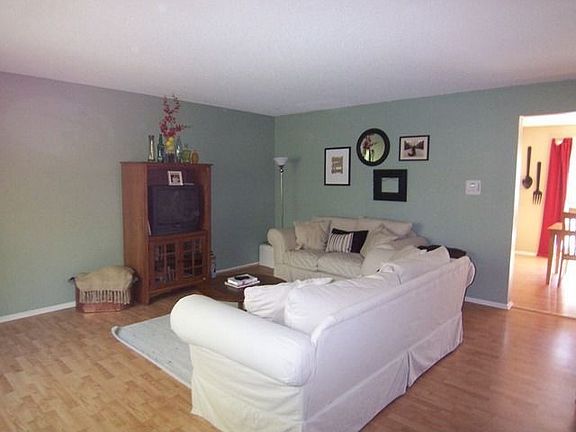 2nd image of 297 River Woods Ln