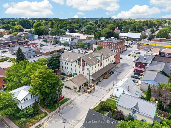 172 Main St #403, Brighton, ON K0K 1H0