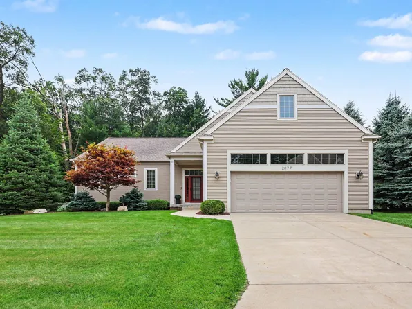 2077 W Glen Ct, Muskegon, MI 49441