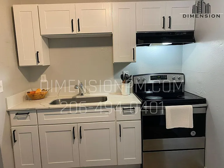 Freiday Apartments — Photo 12
