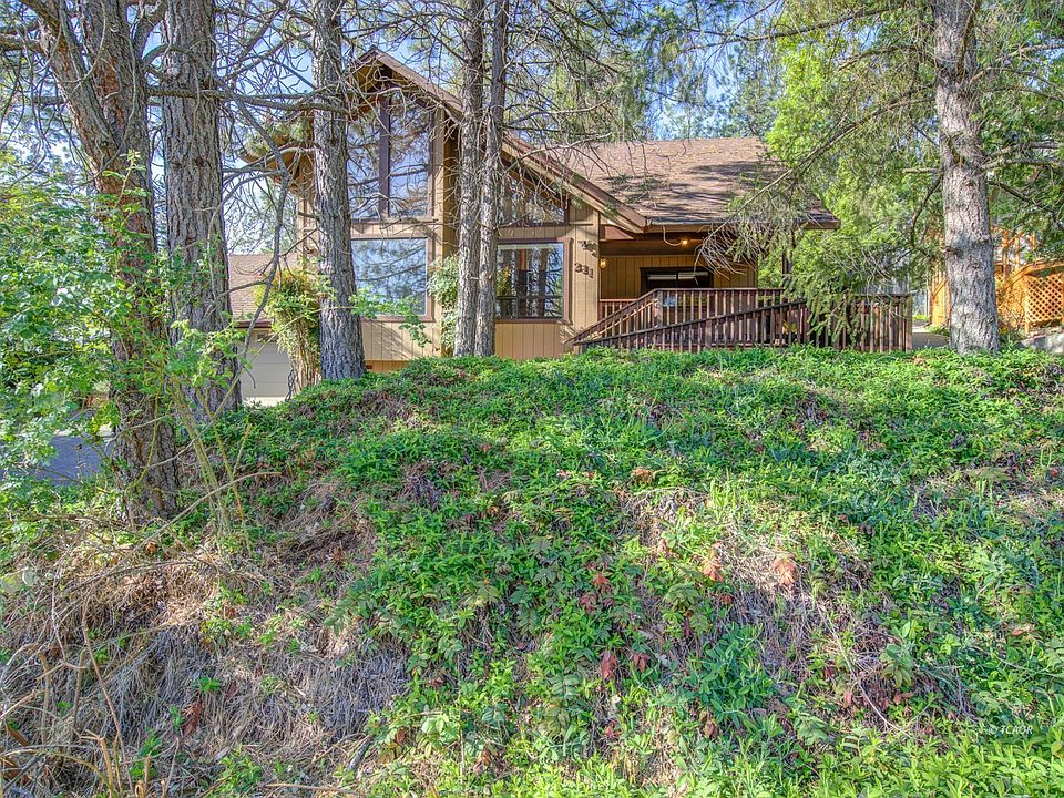 211 Hanover St, Weaverville, CA 96093 Zillow