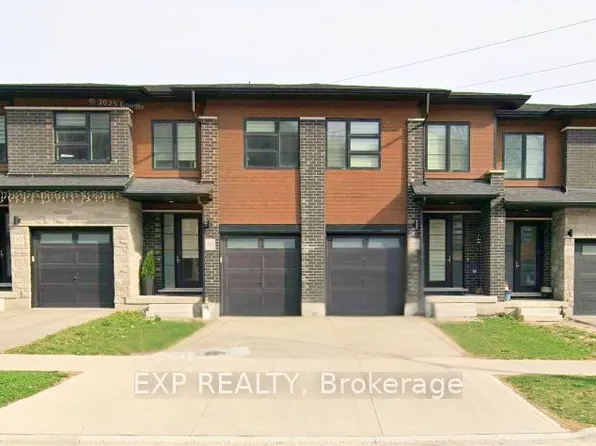 897 Robert Ferrie Dr, Kitchener, ON N2R 0B8