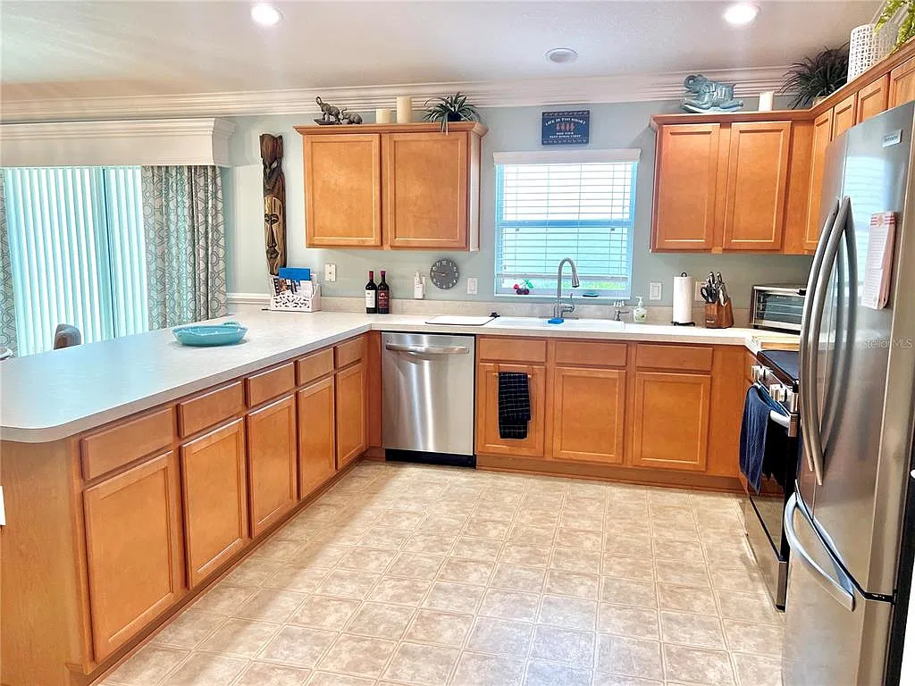 3 bed, 2.0 bath, 1407 sqft, $2,800 — Photo 2