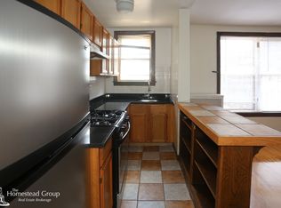 943 W Carmen Ave #200, Chicago, IL 60640