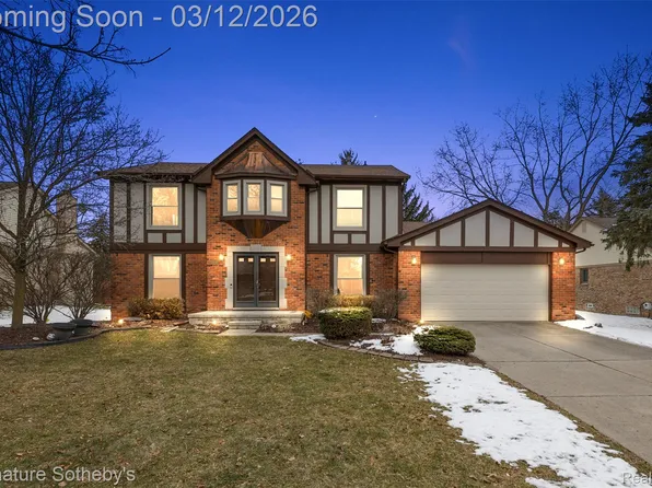 24822 Portsmouth Ave, Novi, MI 48374