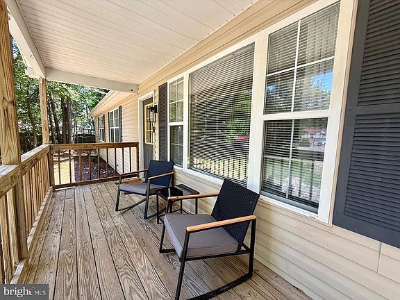 3rd image of 35865 Sycamore Ct
