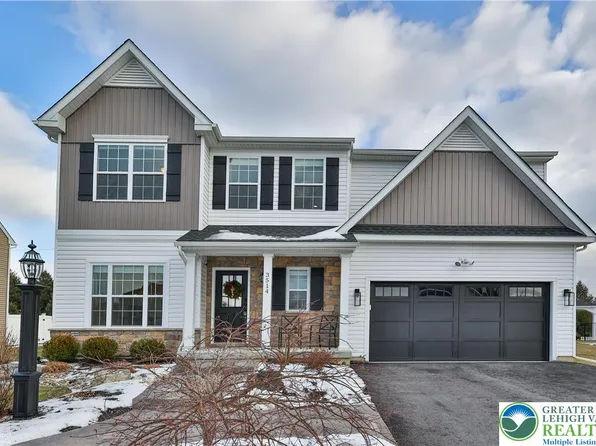 3514 Coventry Dr, Macungie, PA 18062