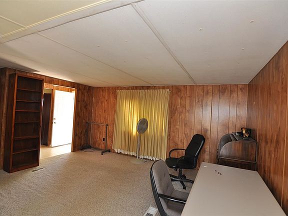 3rd image of 2105 N Steptoe St Trailer 67