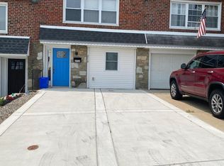 3712 Clarendon Ave, Philadelphia, PA 19114