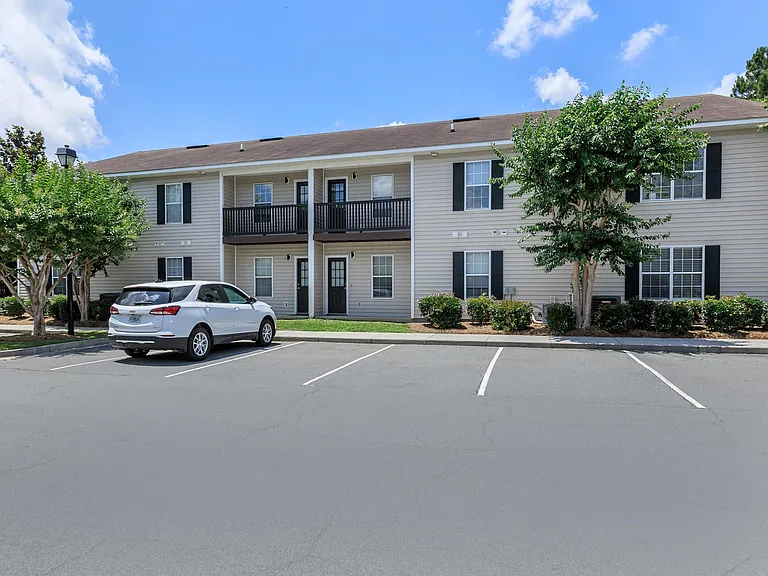 Baytree Condominiums — Photo 16