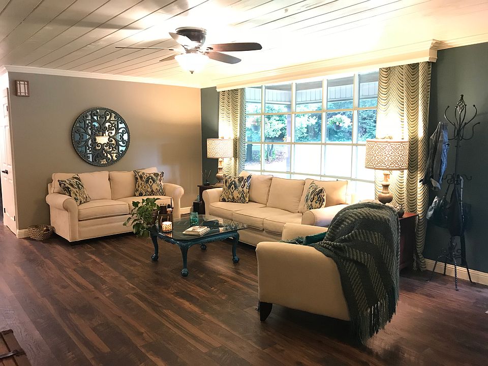 Beautiful 11 ft bay window