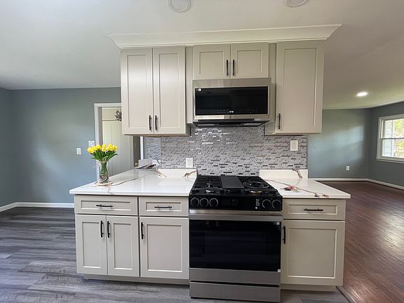4th image of 12903 Morningside Ln
