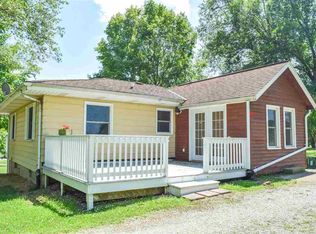 1901 California Rd, Pekin, IL 61554