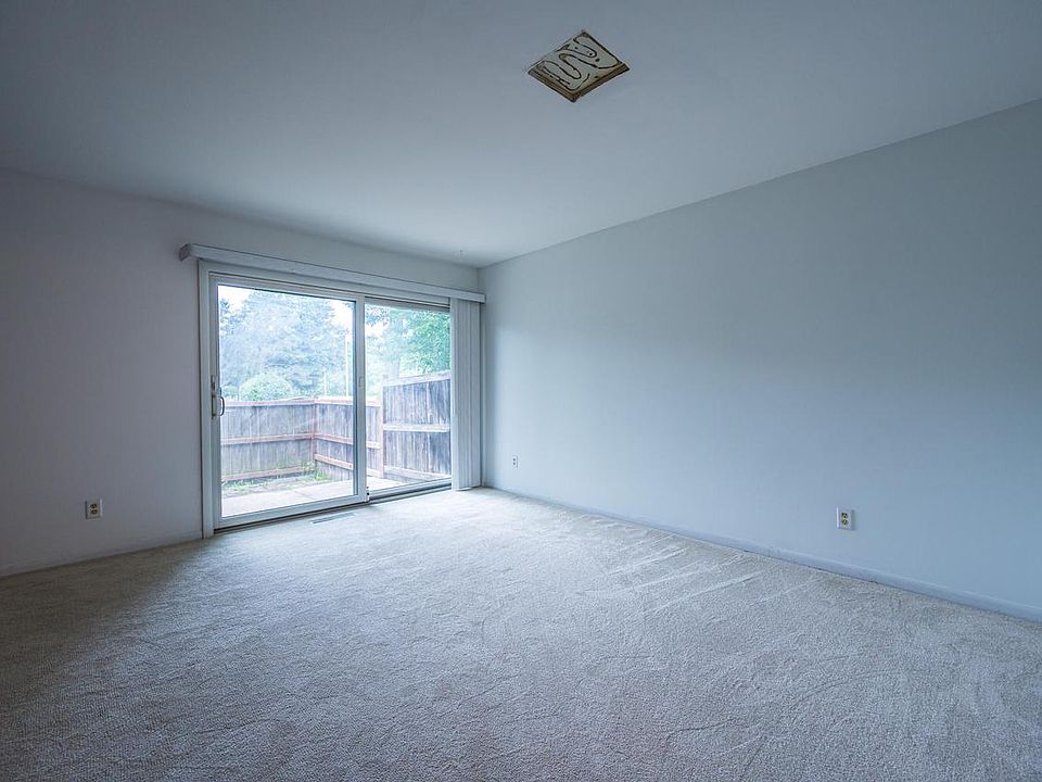1st image of 9256 N 70th STREET #2