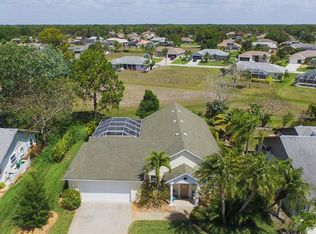 7 Pebble Beach Rd, Rotonda West, FL 33947