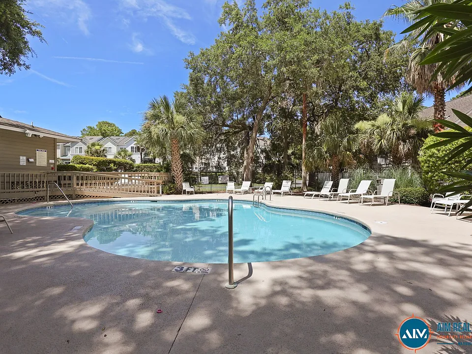 50 Yacht Cove Dr #329