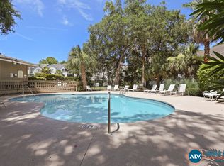 50 Yacht Cove Dr APT 329, Hilton Head Island, SC 29928