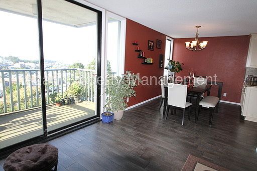 3rd image of 5082 Diamond Heights Blvd