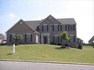 1st image of 2705 Fountain Ln