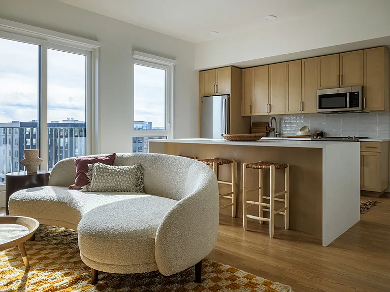 Hearth on Broad — Photo 28