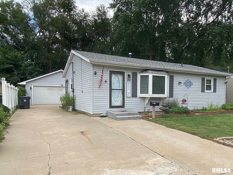 1st image of 2027 Windsor St