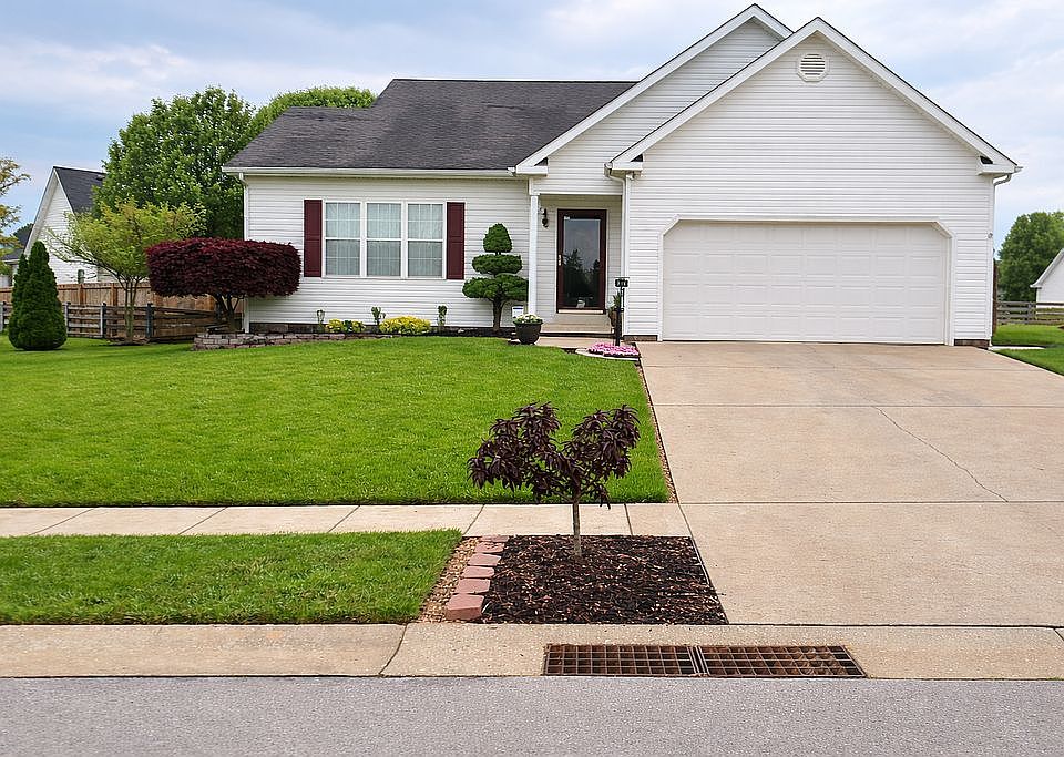 1st image of 114 River Wye Dr