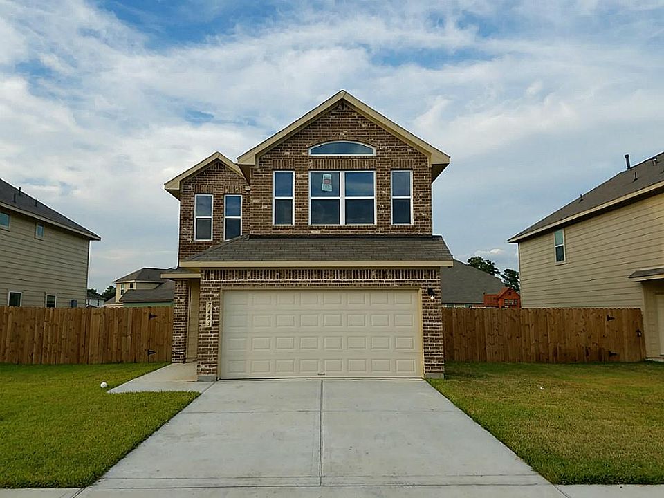 1st image of 7423 Pickett Orchard Dr
