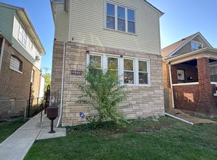 2941 N Marmora Ave #1, Chicago, IL 60634