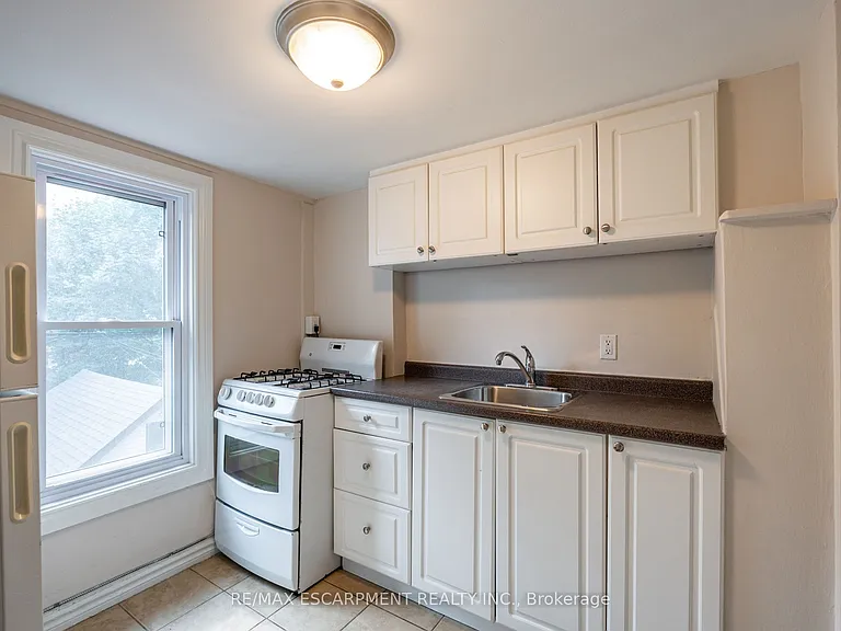 89 Carrick Ave #3 — Photo 6