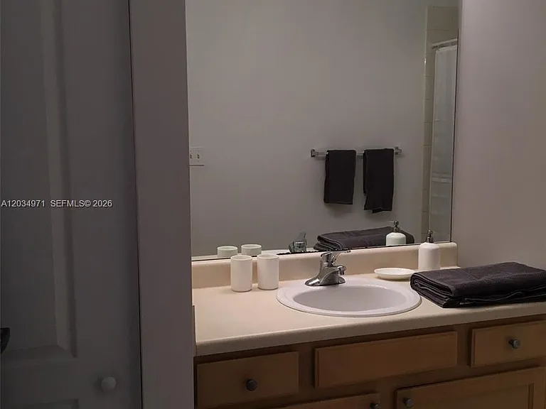 6001 SW 70th St #335 — Photo 9