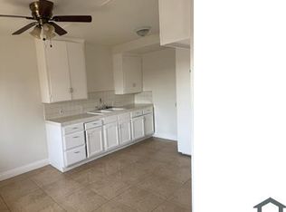 10220 S Broadway APT 6, Los Angeles, CA 90003