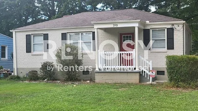 2519 Godfrey Dr NW — Photo 1
