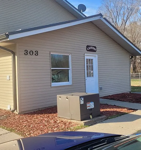 306 Larson Ct #11 — Photo 9