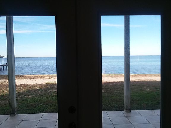 Main living area, 1st floor, WATERFRONT !!!