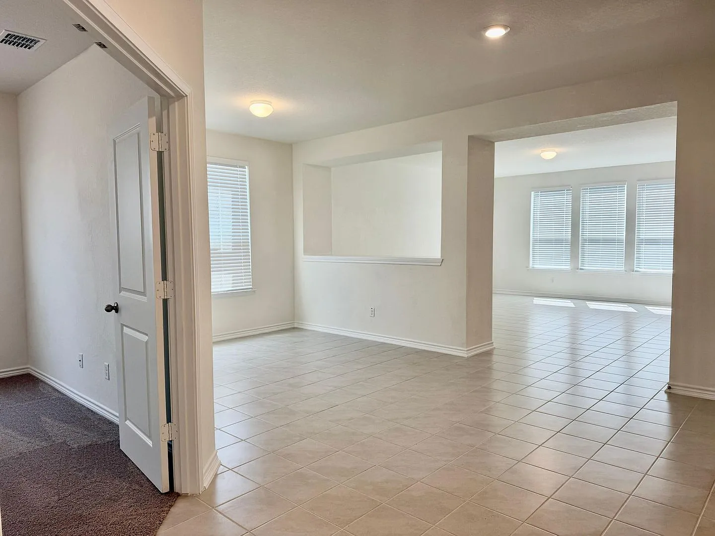 For Rent! — Photo 3