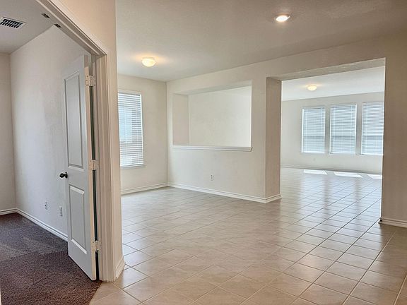 3rd image of 8014 Canyon Wren Park