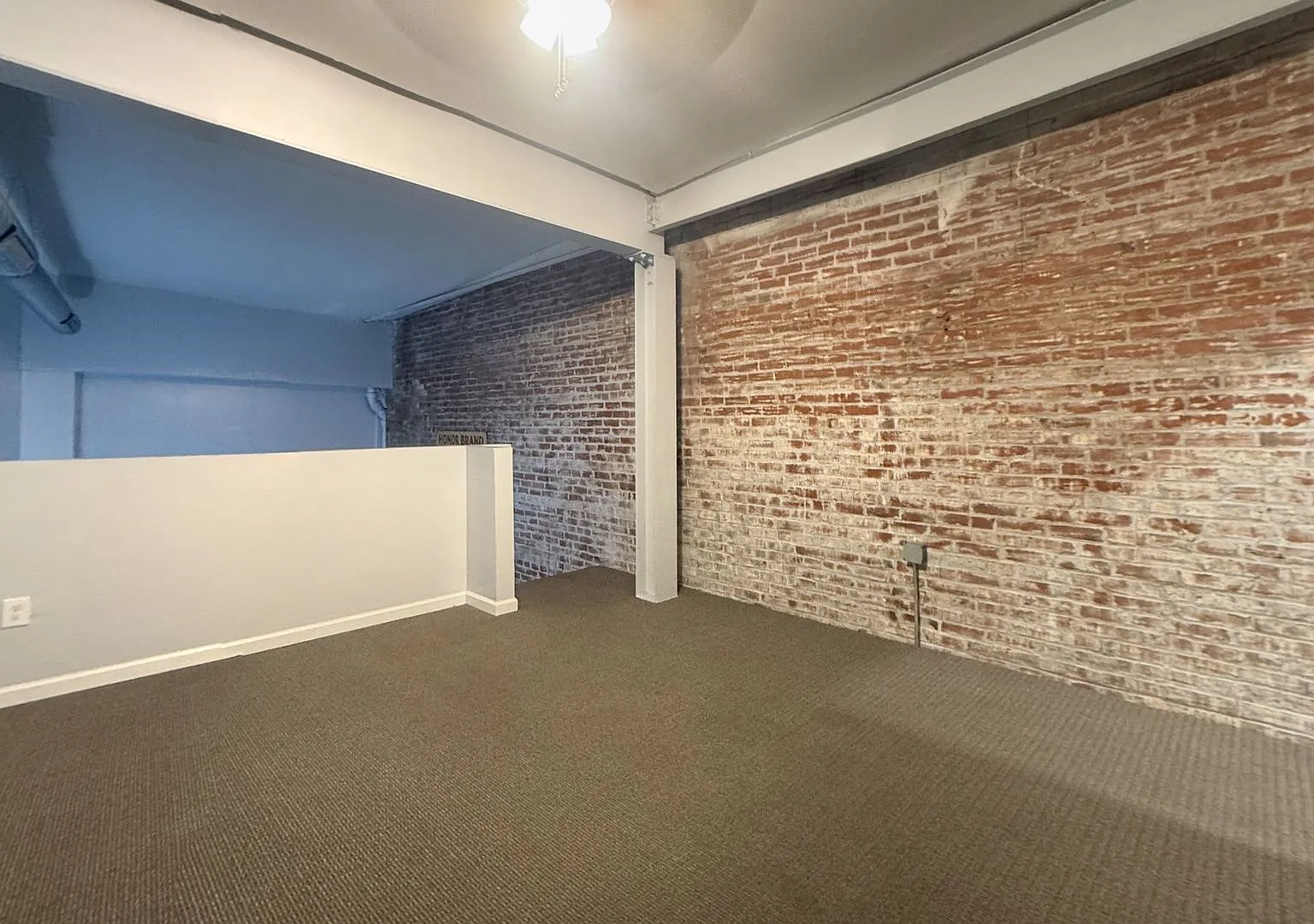1302 W Cumberland Street — Photo 4