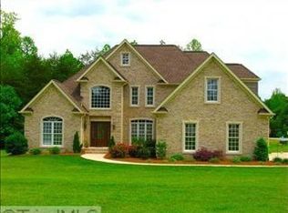 8203 Haw River Rd, Oak Ridge, NC 27310