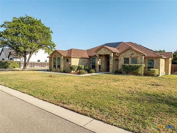 2nd image of 5805 Hamlet Dr