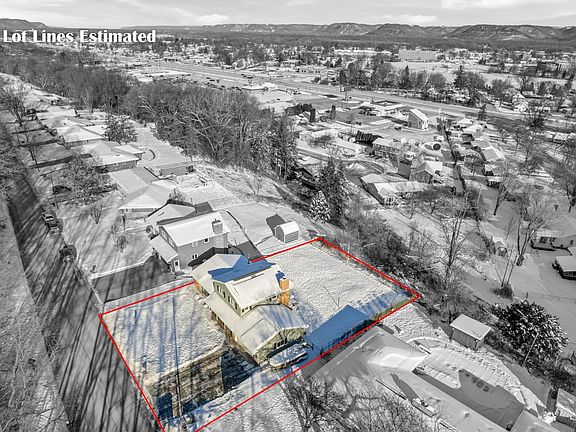 3rd image of 1420 Heights Blvd