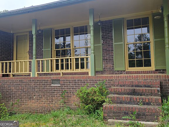 4th image of 160 Norman Rd