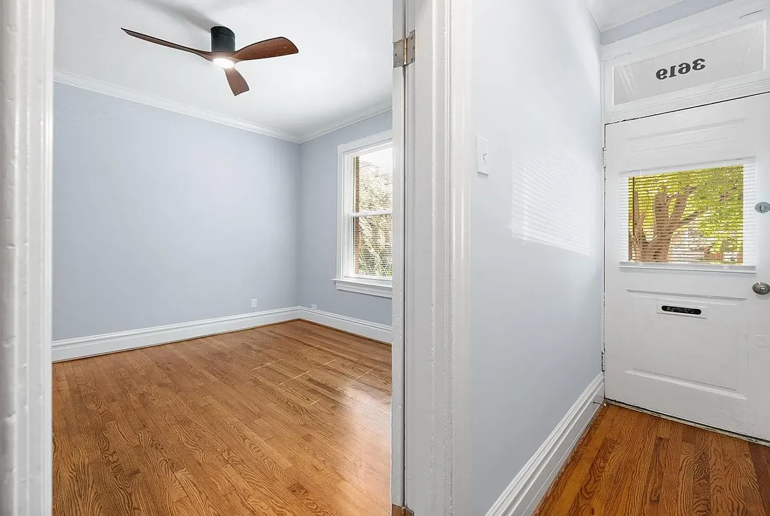 2 bed, 1250 sqft, $1,595 — Photo 2