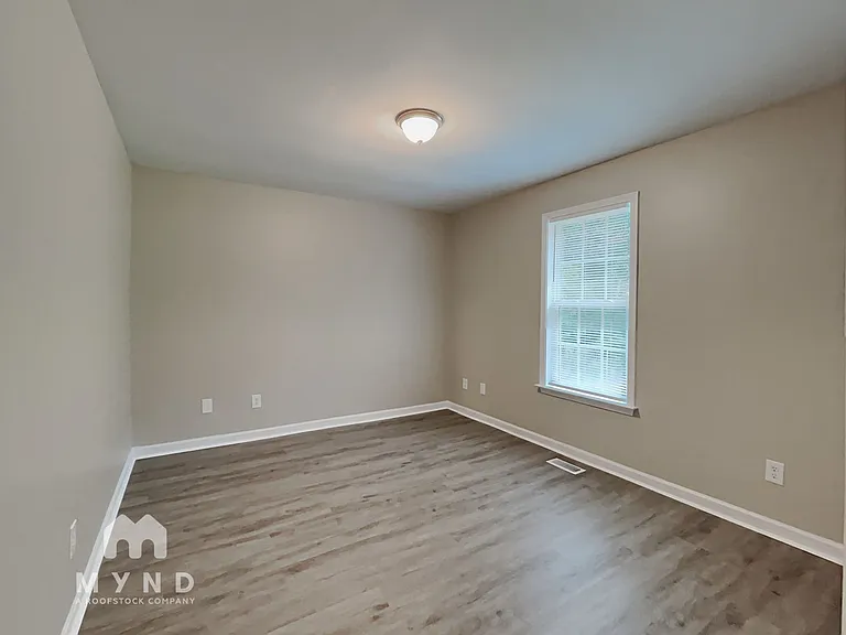 172 Saw Mill Dr — Photo 16