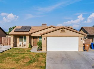 6211 Estavez St, Bakersfield, CA 93307