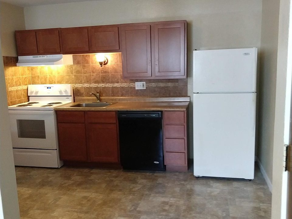 1st image of 2040 Yale Ave APT 9