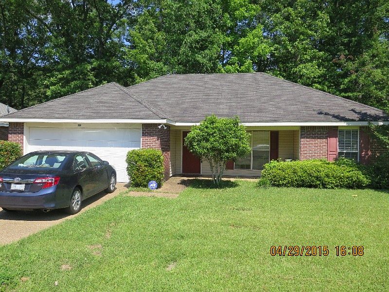 1st image of 306 Willow Bay Dr