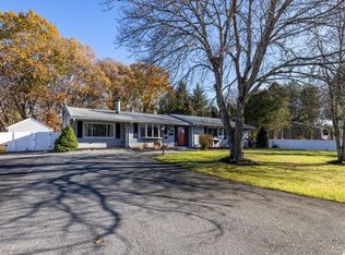 159 Burnside Dr, Swansea, MA 02777