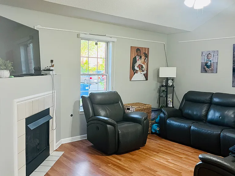 7309 Madelyn Cv — Photo 17