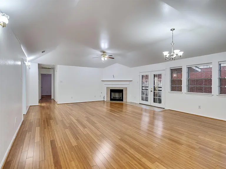 7211 Canda Ln — Photo 6