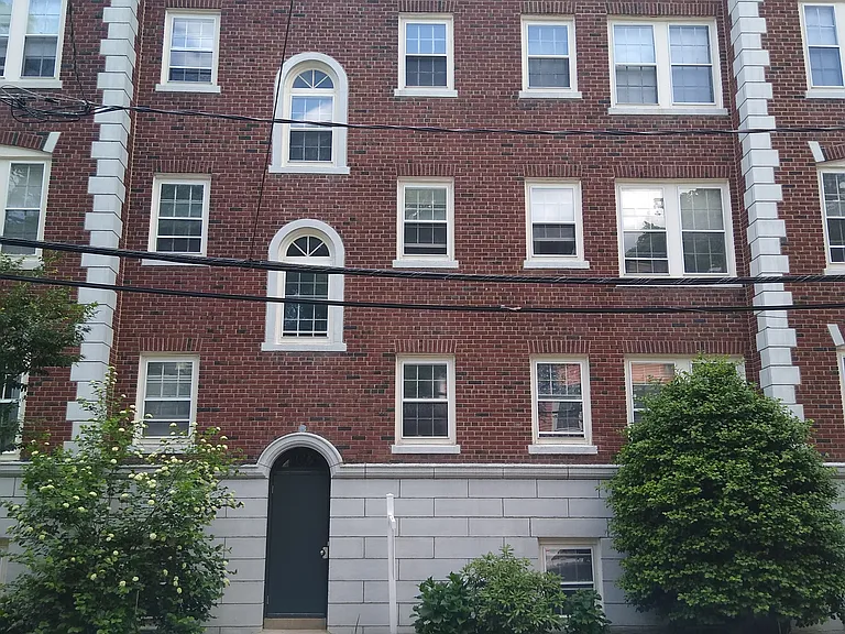 41 Bowdoin St #42 — Photo 17